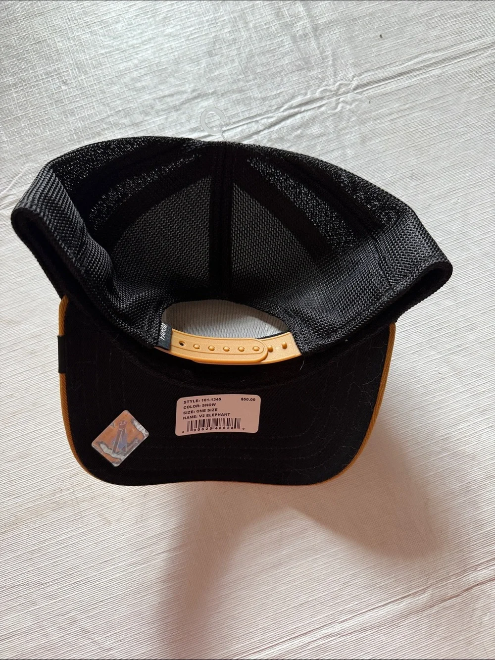 New Era Kids Trucker Hat - White, Black & Brown/Gold